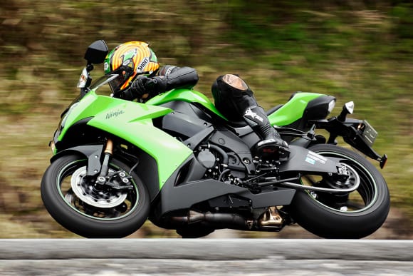 2008年モデル Ninja ZX-10R(ZX1000E) インプレッション