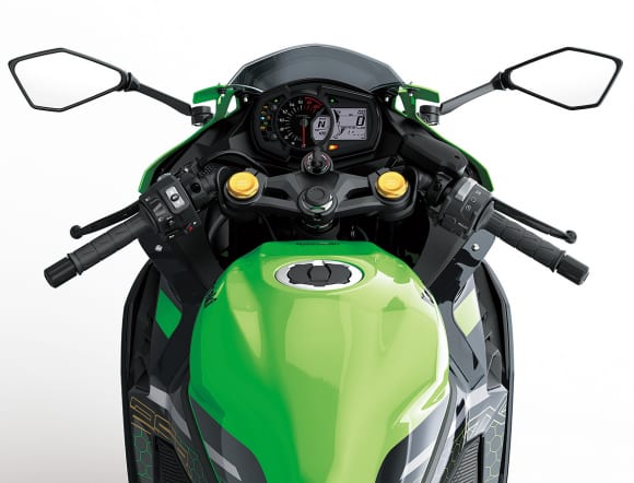 Ninja ZX-25R ハンドルまわり