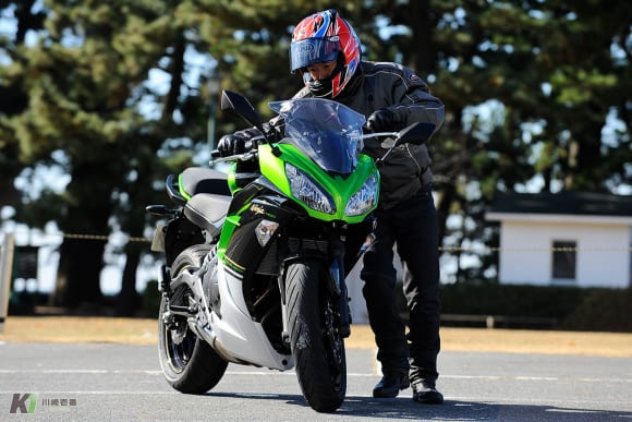 2014年モデル Ninja 400 取り回し