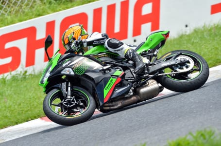 Ninja ZX-25R インプレッション