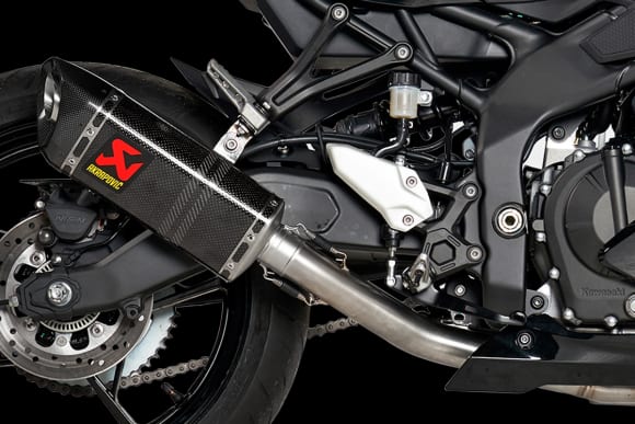 AKRAPOVIC Ninja ZX-25R/SE 20 レース専用マフラー