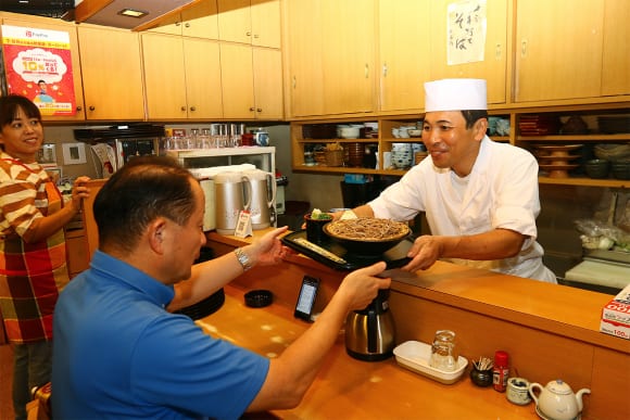 旬味 海鮮本舗 ランチとディナー営業