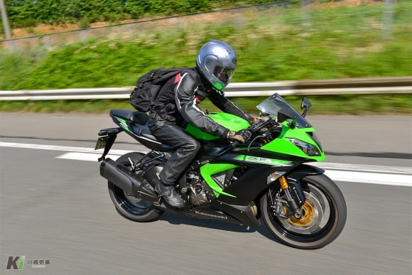 2014年モデル Ninja ZX-6R インプレッション 高速道路