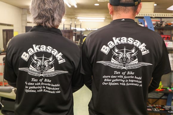 福石さんが所属するバイクチーム“バカサキ”