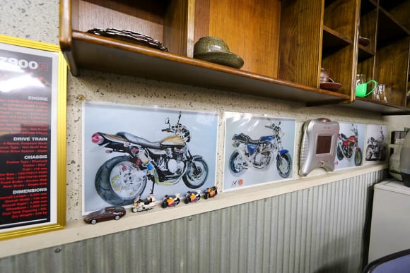 知り合いが描いたカワサキ車