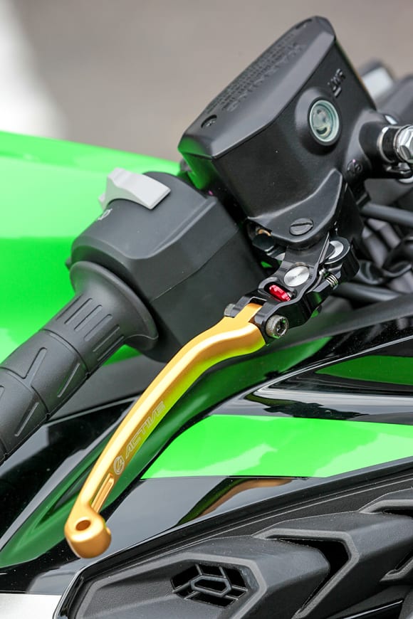 アクティブ Ninja ZX-25Rカスタム車 ブレーキレバー
