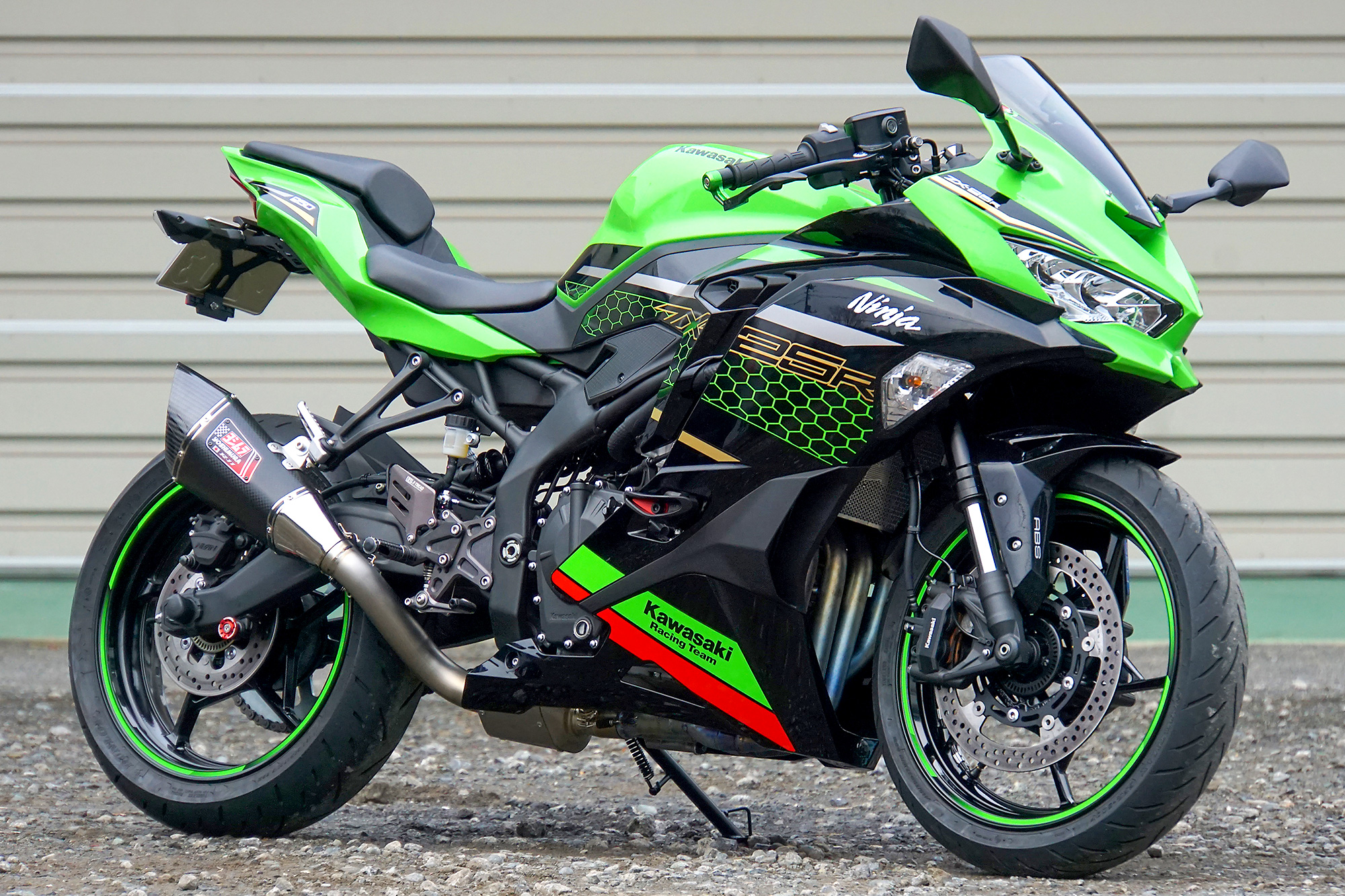 ZX25R 2021-2023年　マフラー　YOSHIMURA