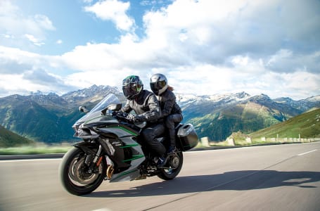 Ninja H2 SX SE+ モニターキャンペーン