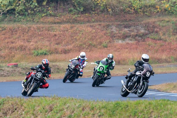 モリワキとヨシムラのバトルも堪能!「Z900RS&CAFE CLUB走行会」