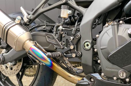 STRIKER スペシャルステップキット KAWASAKI Ninja ZX-25R/SE