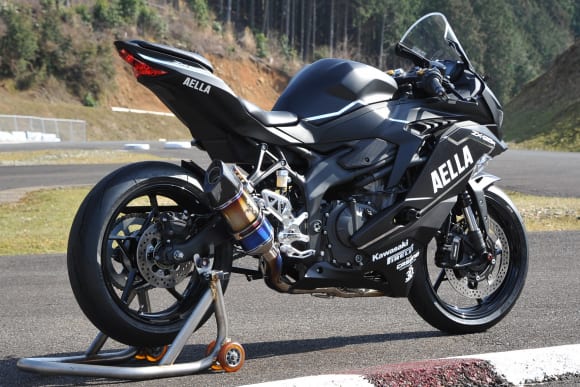 AELLA + R's Gear リアルスペックマフラー Kawasaki Ninja ZX-25R チタングラデーション