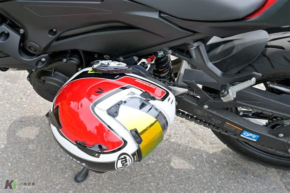 2019年モデル Z250 ヘルメットホルダー