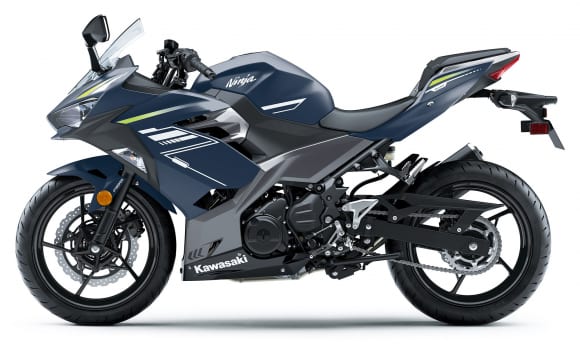 2022年モデル Ninja 400