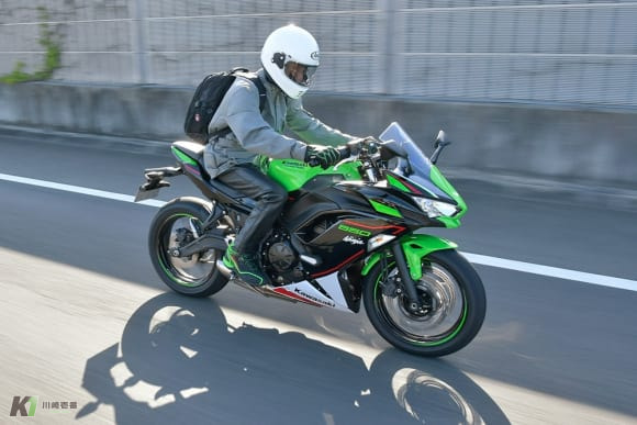 ［1点集中チェック!］Ninja 650のシート