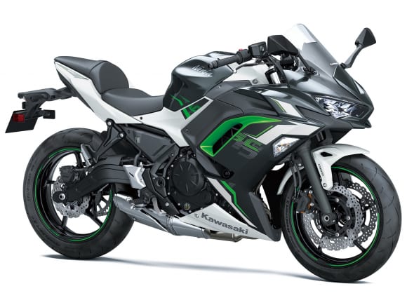 2022年モデル カワサキ Ninja 650 7:3ビュー