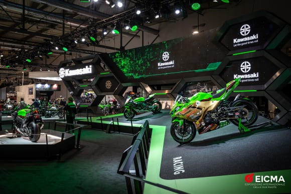 EICMA2021 カワサキブース ZX-10R