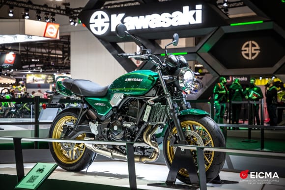 EICMA2021 カワサキブース Z650RS