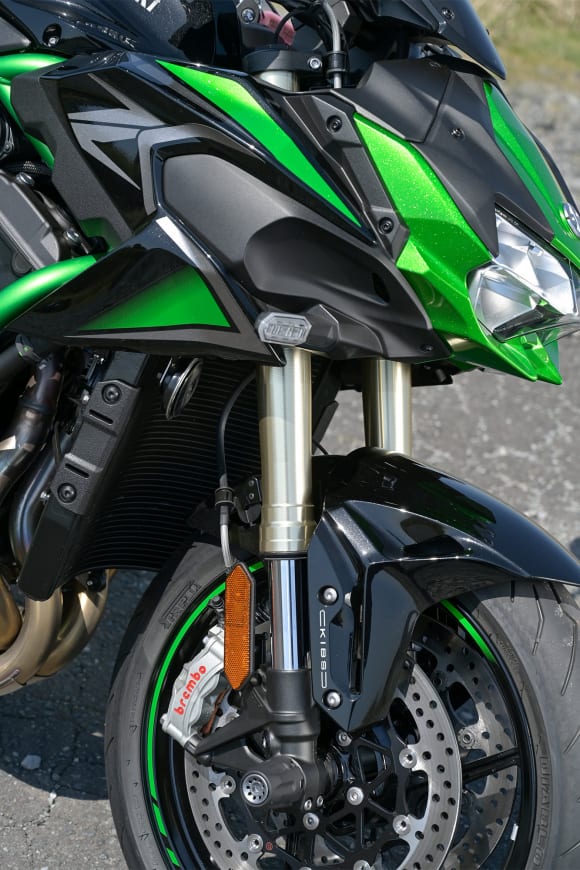 Kawasaki Z H2 SE（2021年モデル）フロントフォーク