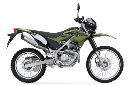 カワサキ 2022年モデル KLX230 S（アーバンオリーブグリーン×エボニー）右サイドビュー