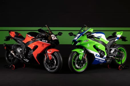 Kawasaki Ninja ZX-10RR Heritage ZXR750とNinja ZX-10RR Heritage GPz900R