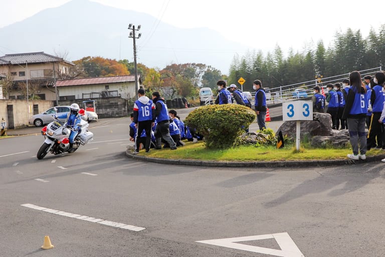 埼玉県「高校生の自動二輪車等の交通安全講習」（秩父）