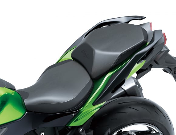 カワサキ 2022 Ninja H2 SX SE シート