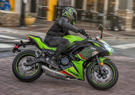 2023年モデル EUカワサキ Ninja 650 走行